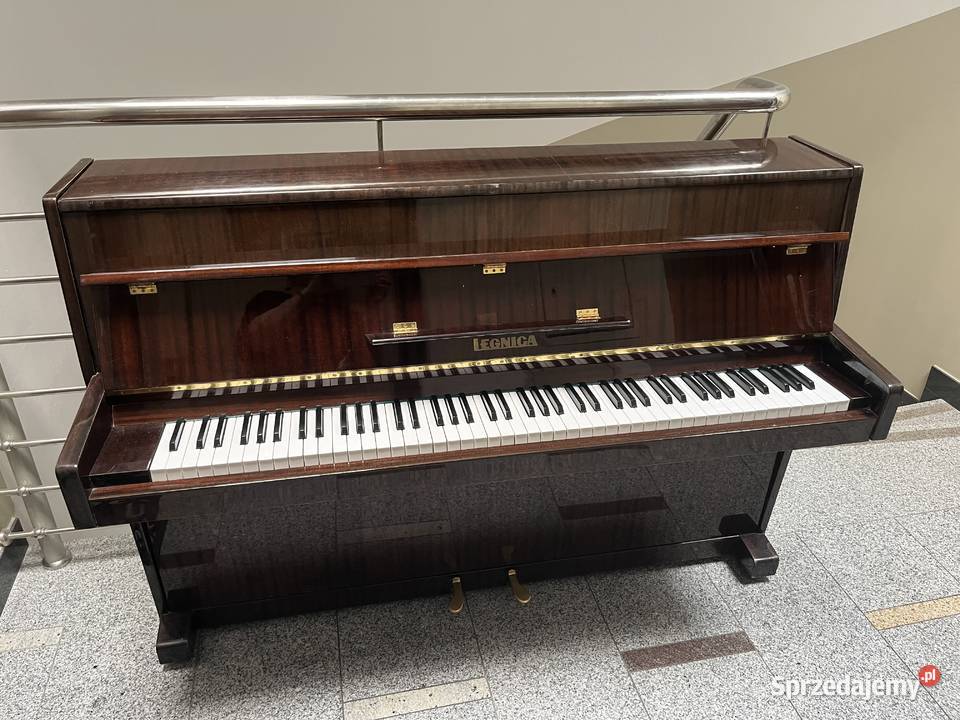 Pianino LEGNICA M100A na sprzedaż Warszawa
