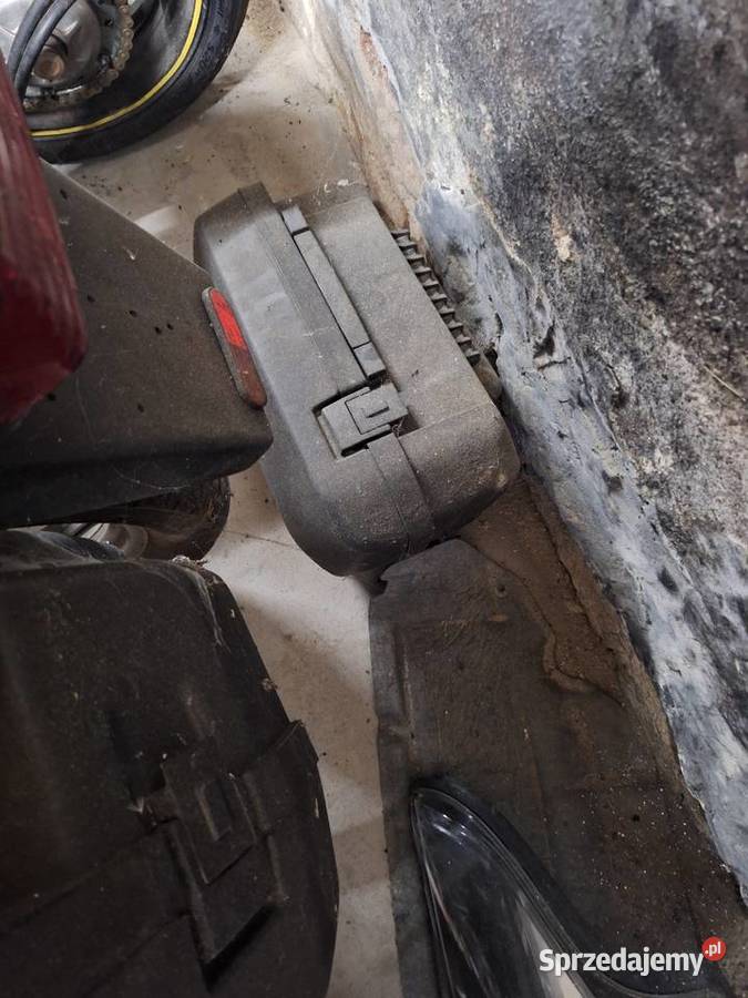 BMW KseriaRS komplet z kuframi brak dokumentów Syców