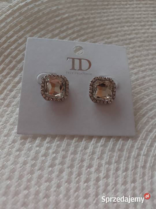 Bogato zdobione kolczyki biznesowe z Londynu Dodatki małopolskie Kraków