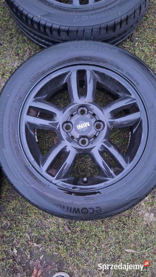 Felgi aluminiowe z oponami Raczyn