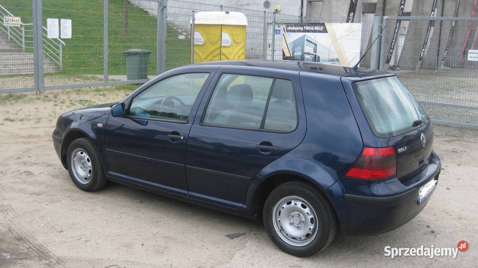 sprzedam volkswagen golf granatowy Golf Ostrów Wielkopolski