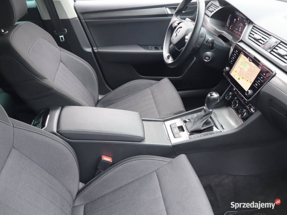 Skoda Superb iV 14 TSI PHEV elektryczne lusterka Superb Katowice