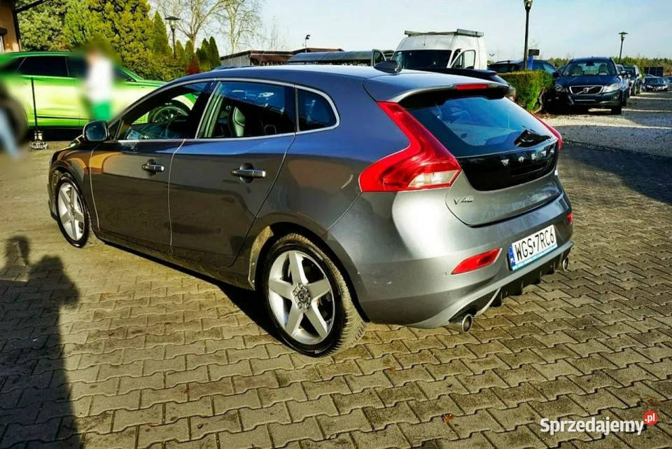 Volvo V40 16D2 NAVI alu R18 automat 2014r II nawigacja sprzedam