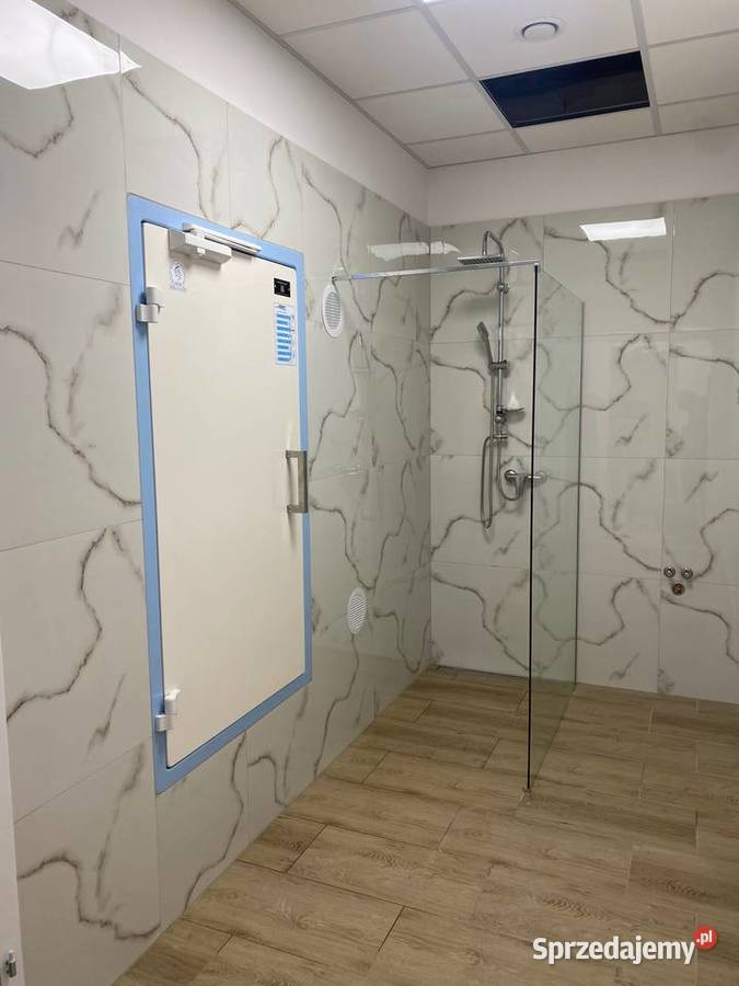 Kabina floatinowa dwuosobowa powystawowa stan Warszawa