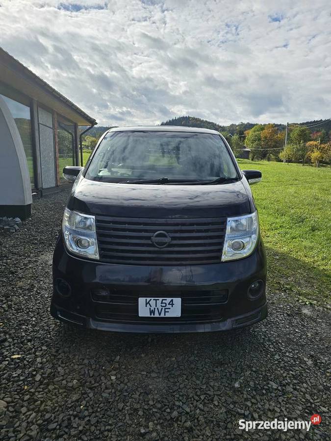 Nissan Elgrand E51 AWD 35 Benzyna z instrukcją 241KM Męcina