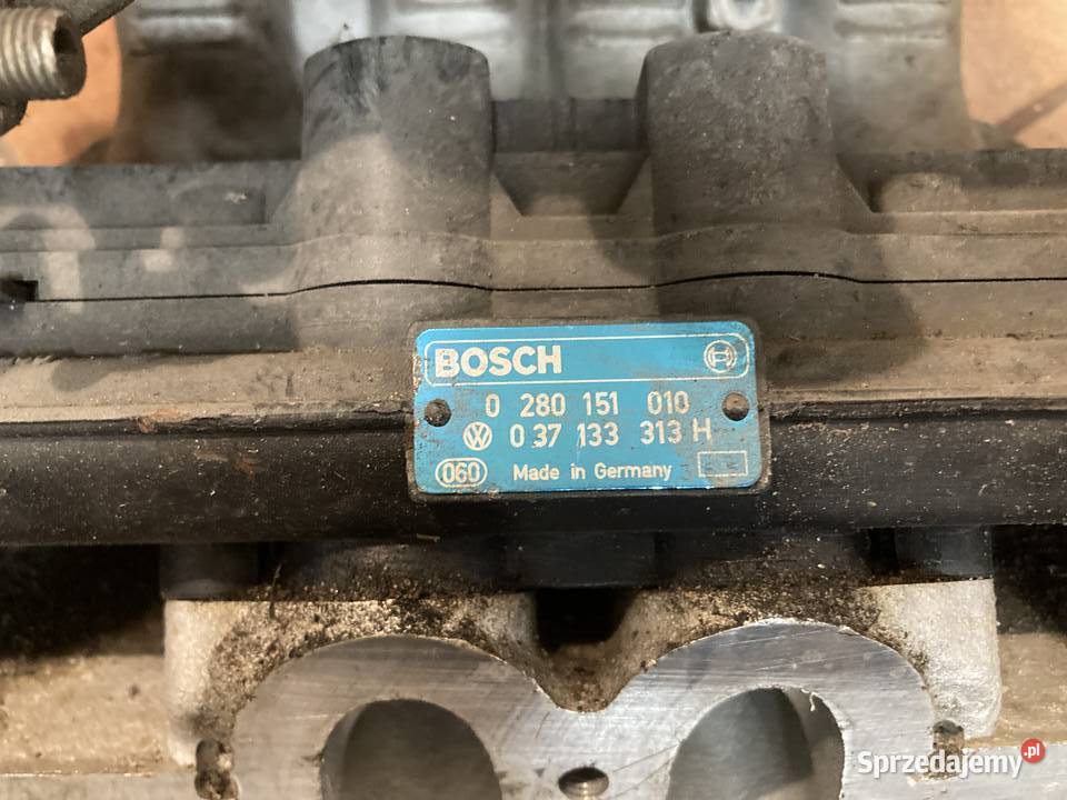 Listwa wtryskowa 037133313J do VW Passat B3 20 osobowe Rakoniewice