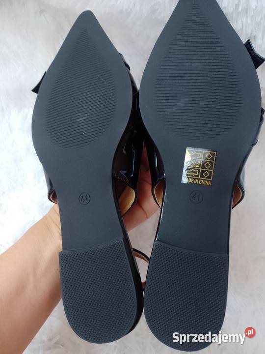 4041 Czarne baleriny wieczorowe z odkrytą piętą 26cm