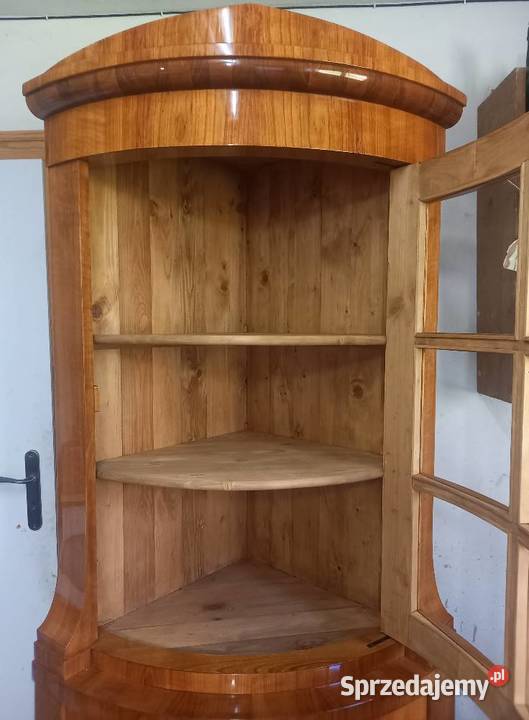 Kątnik biblioteczka Mirsk