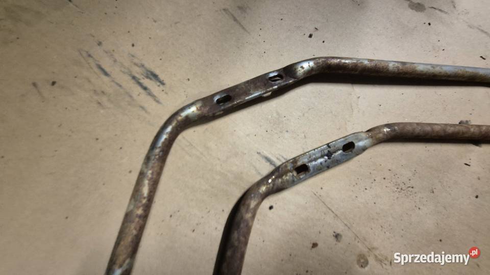 Komar 2351 wsporniki błotnika