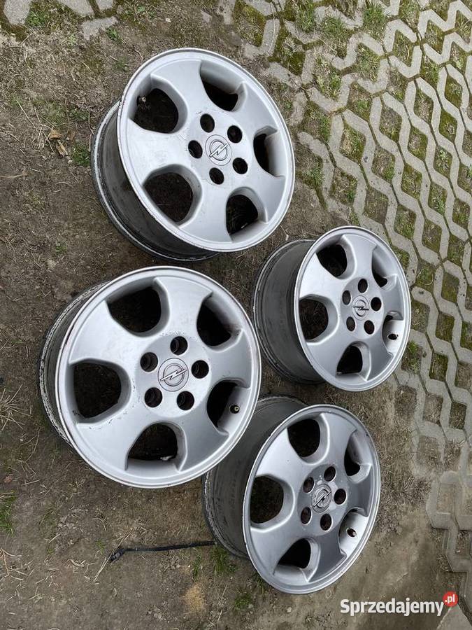 Sprzedam Felgi aluminiowe i kołpaki Ostrów Lubelski