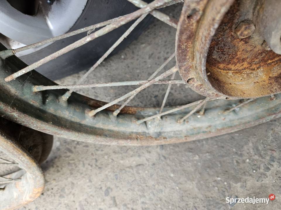 Zabytkowe kola motocyklowe