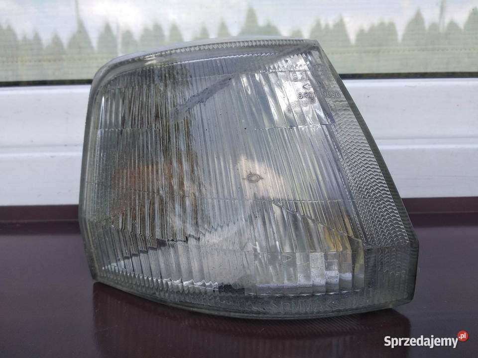 Peugeot 106 kierunkowskaz przedni prawy kierunek łódzkie Sieradz
