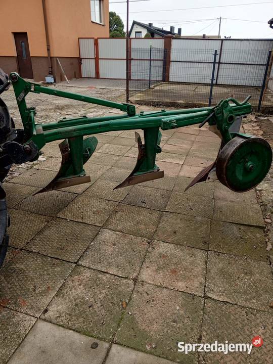 Pług 3 skibowy Grudziądz Pawłów