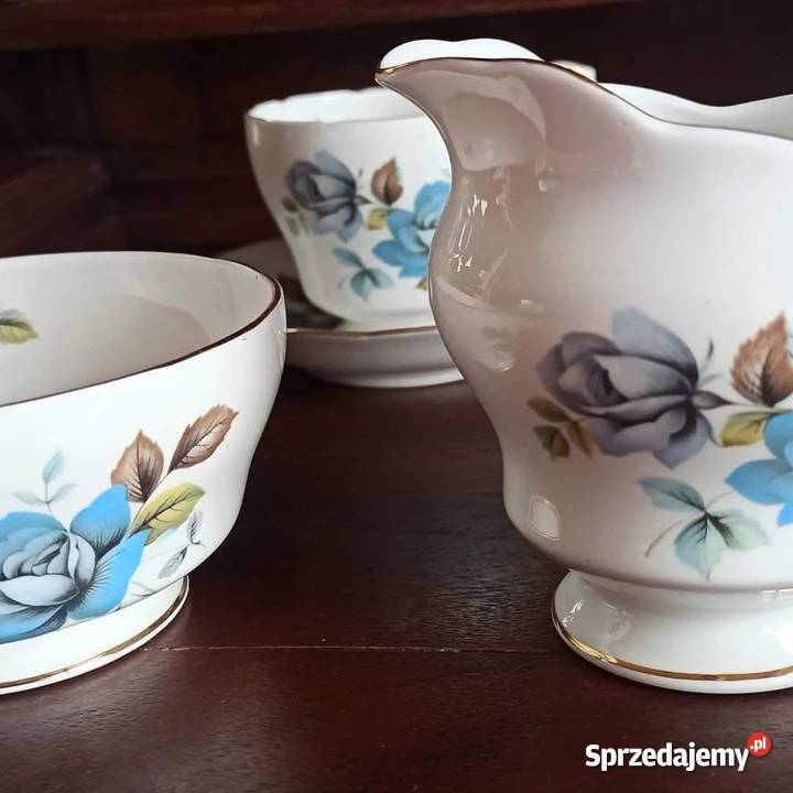 Talerzyk deser Majesty the Queen Blue Mist