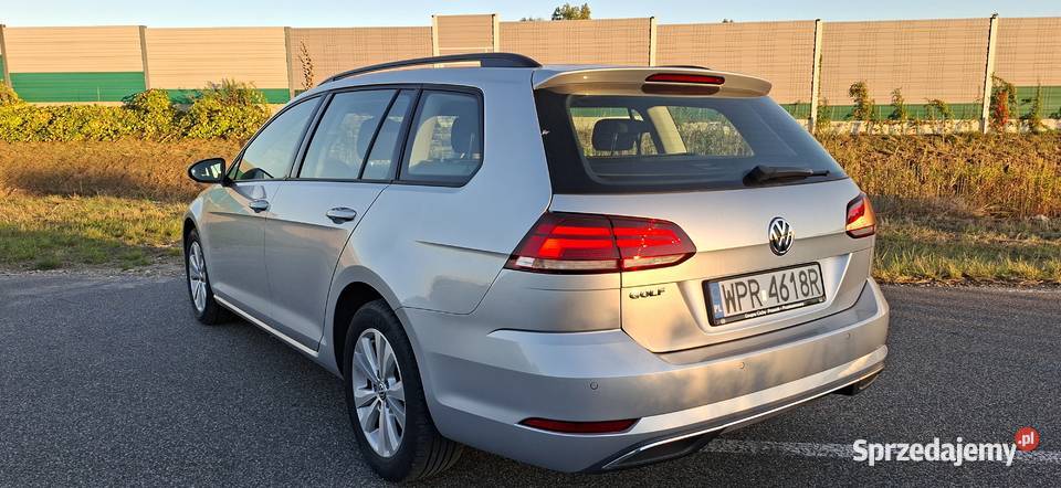 Volkswagen Golf VIII 16 TDI BMT Comfortline 2020 1600cm3 Nadma