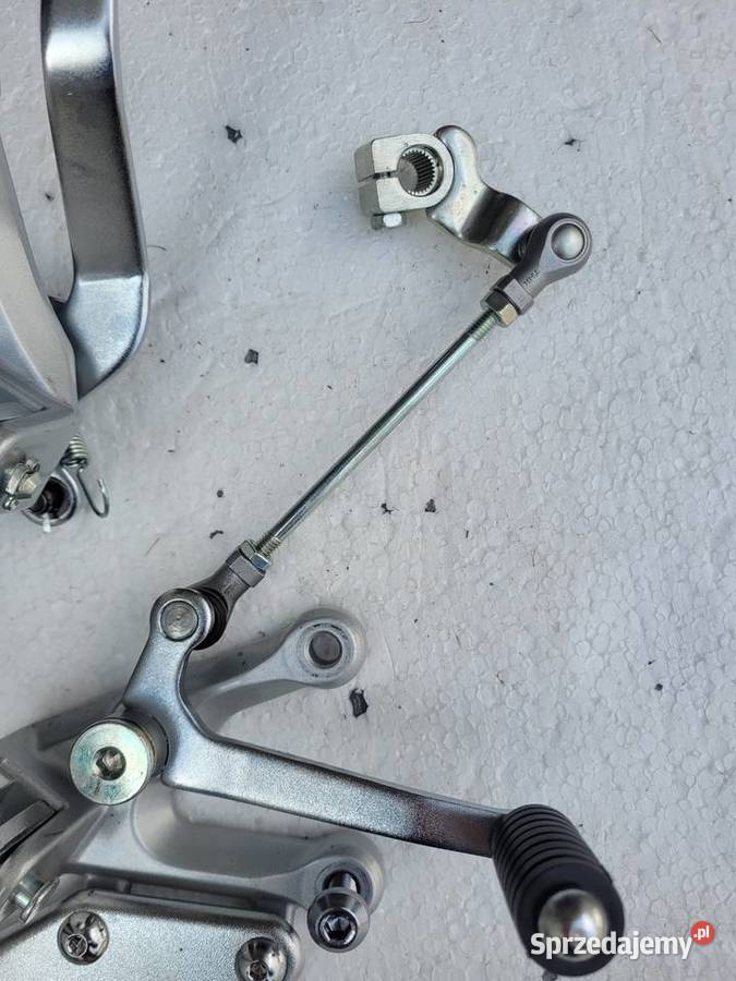 Yamaha R3 R 3 1924 SET PODNÓŻEK DŹWIGNIA ZMIANY Nowy Tomyśl