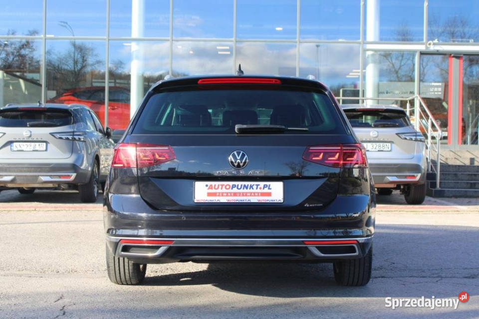 Volkswagen Passat 2023r IQ Light Skóra Hak FV23 automatyczna Kraków sprzedam