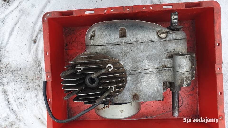 Komar 2320 silnik B4 na pedałki s38 Dobrzejów