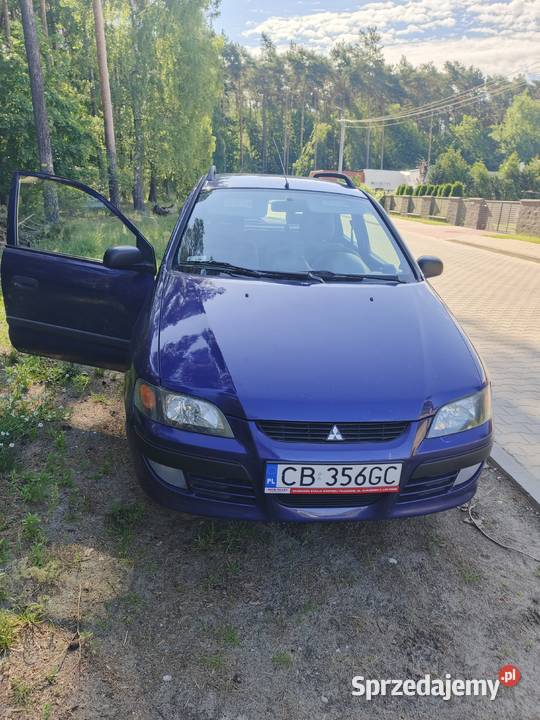 Mitsubishi space star 13