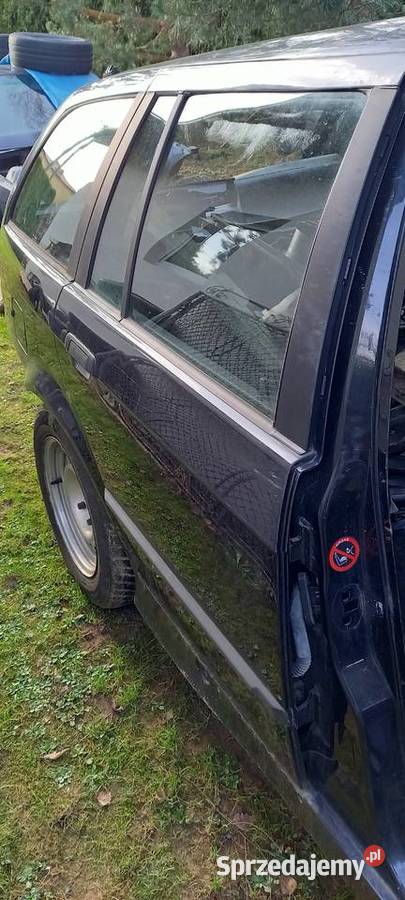 BMW E36 Kombi drzwi tył przód Brzozów
