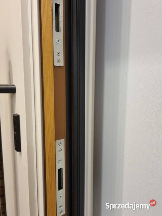 Drzwi stalowe Wikęd 80 P na zew Czarnewinchester Kielce