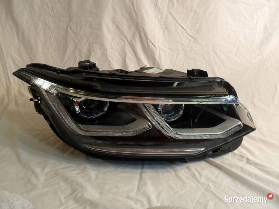 REFLEKTOR PRAWY LAMPA PRAWA VW TIGUAN II LIFT osobowe wielkopolskie Nowy Tomyśl