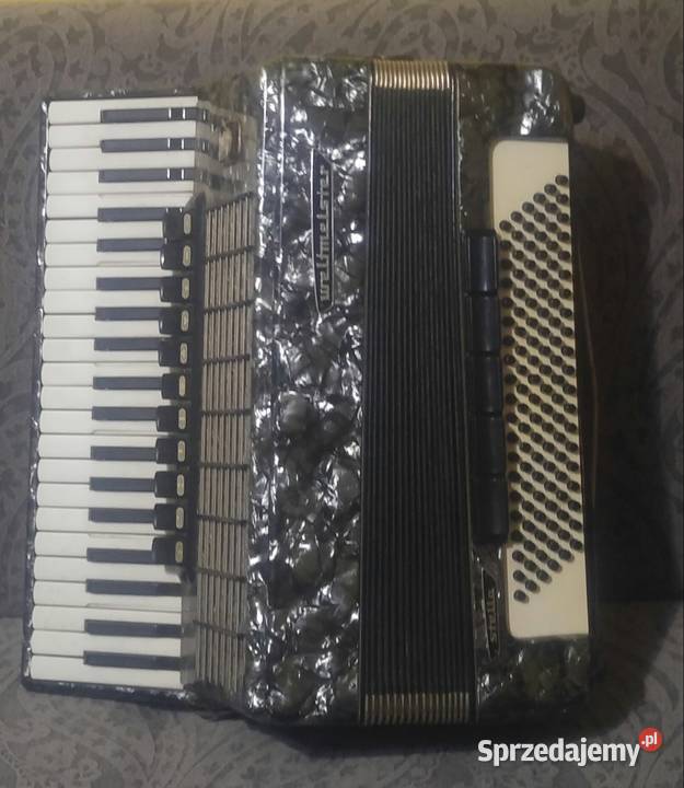 Akordeon Weltmeister produkcji niemieckiej 120