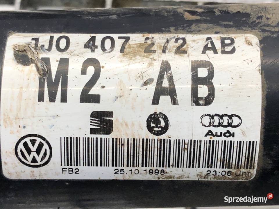PÓŁOŚ PRAWY PRZÓD AUDI A3 8L 16 101 9606 PRZEGUB sprzedam
