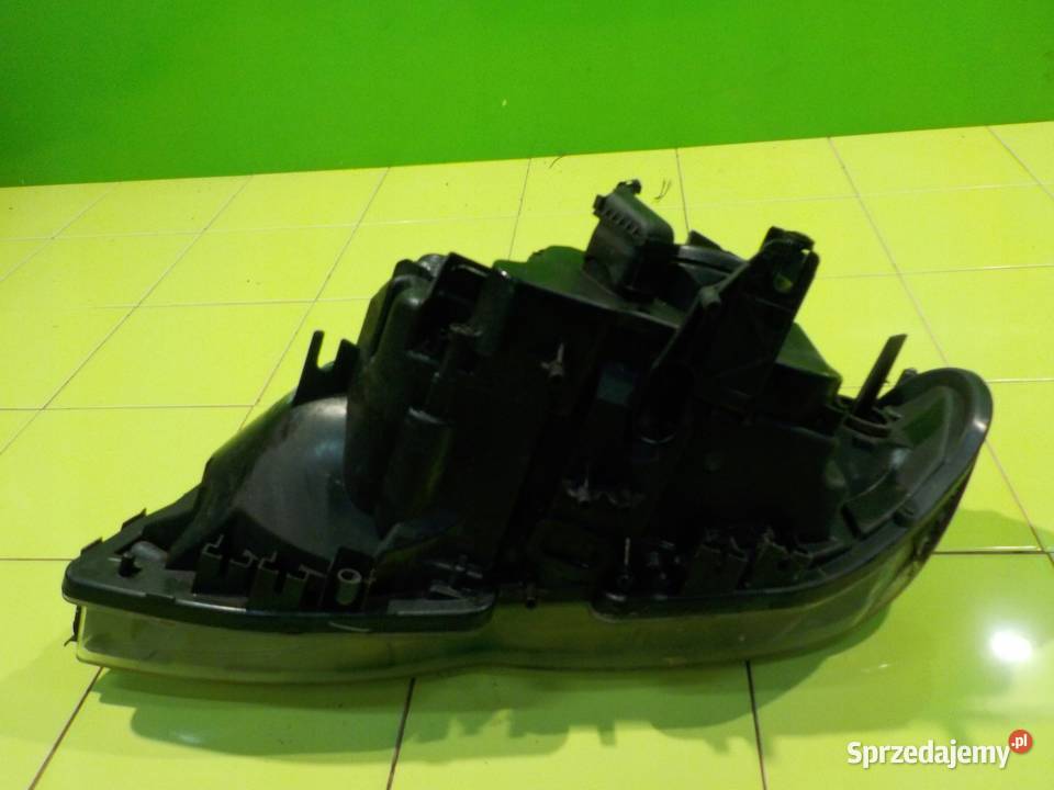 BMW X5 E53 LIFT 04r 5D lampa prawa przod Suków