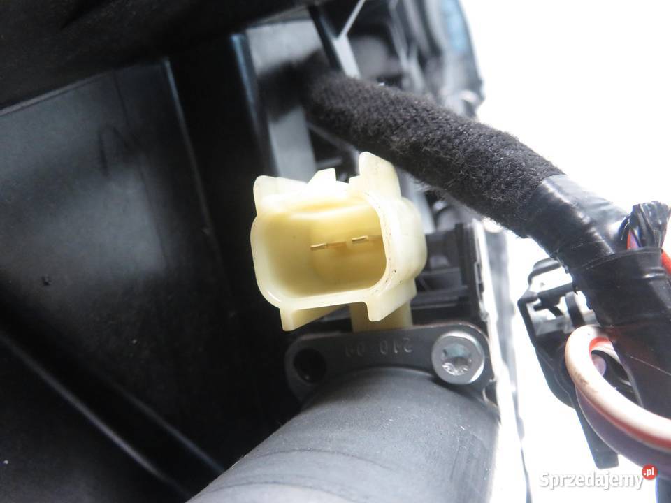 PODNOŚNIK SZYBY PRAWY 3D FORD FIESTA MK6 osobowe