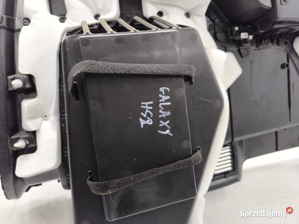 BOCZEK BAGAZNIKA PRAWY TYŁ FORD GALAXY MK4 16R osobowe