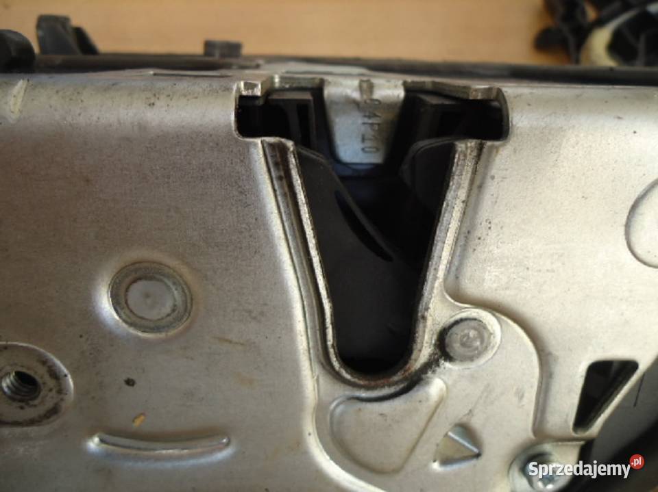 BMW ZAMEK DRZWI TYL 7229468 IDEAŁ NAJTANIEJ zamki, wkładki, kluczyki Jaworzno sprzedam