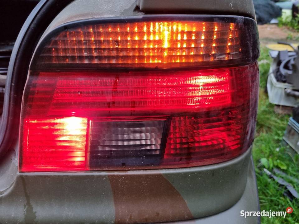 BMW 5 e39 520i 523i 525i 530d Piasty Zwrotnice Zestawy części blacharskich Skawina