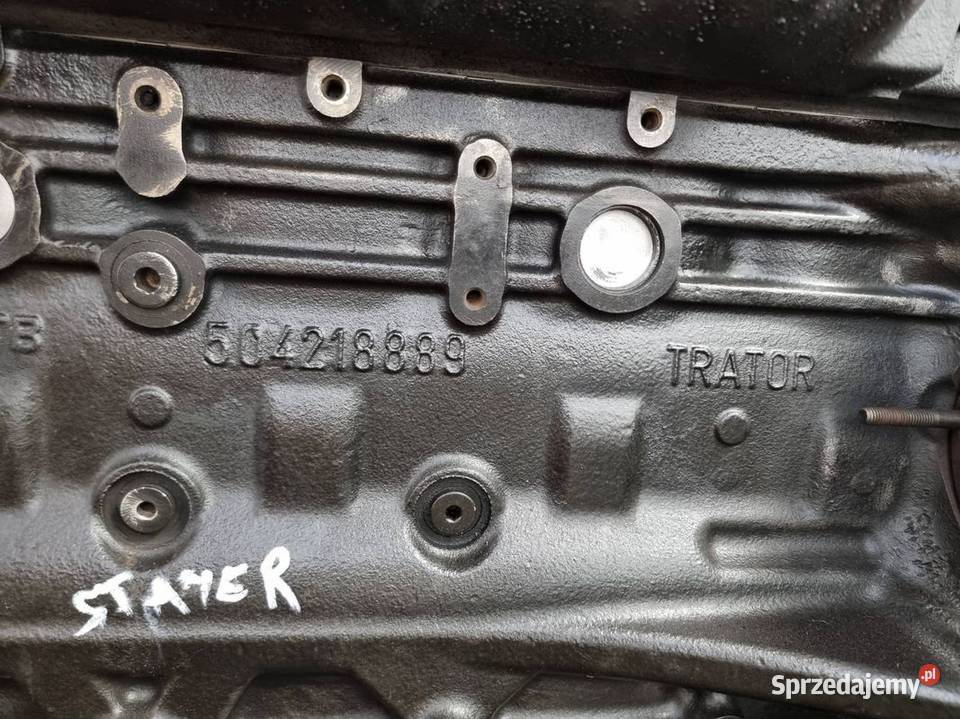 SILNIK SŁUPEK STEYR 6230 CVT T7 T8 osobowe Pozostałe Lipno