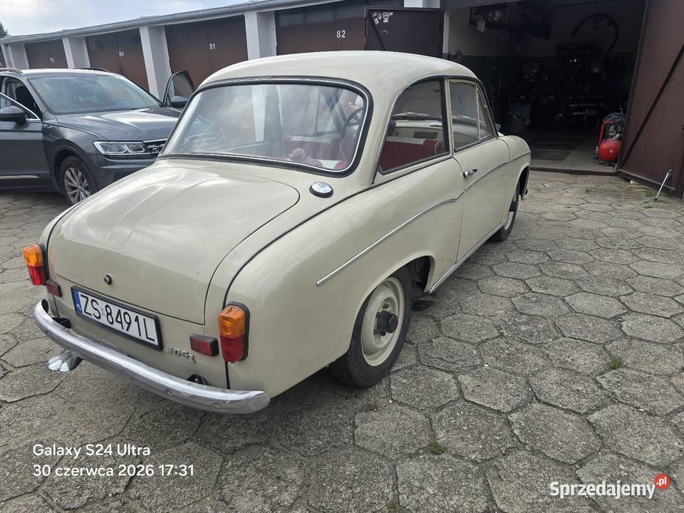 Syrena 105L nieuszkodzony Pozostałe Motoryzacja Leszno