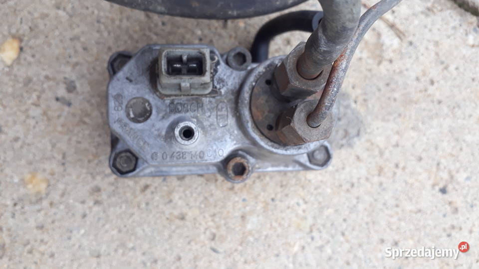 Regulator rozruchowy Mercedes 0438140010 0 438 osobowe Regulatory ciśnienia paliwa