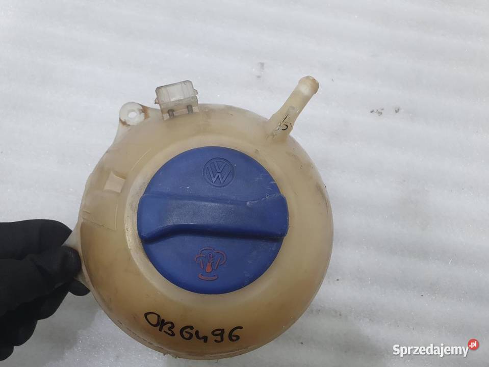 ZBIORNICZEK WYRÓWNAWCZY VOLKSWAGEN T4 701121407B osobowe sprzedam