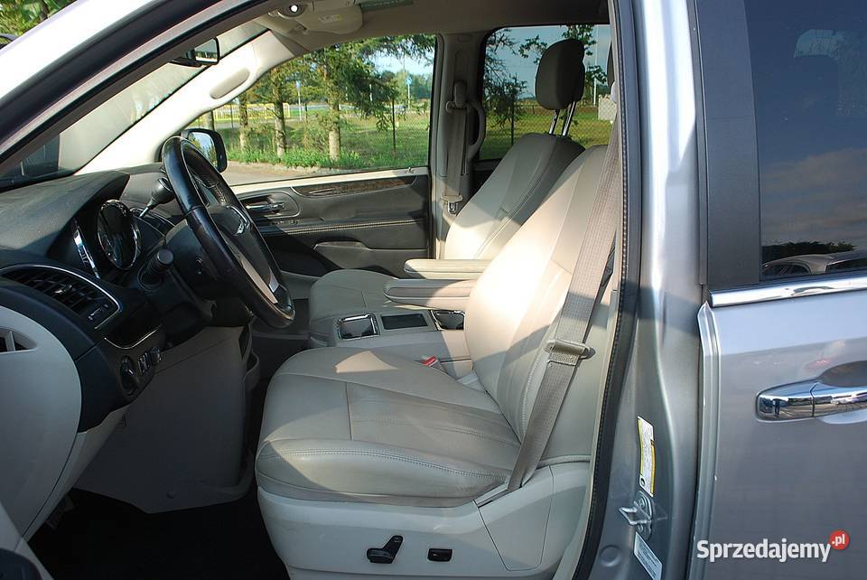 Chrysler Town Country 36 benzynagaz LPG Przebieg Włynkówko