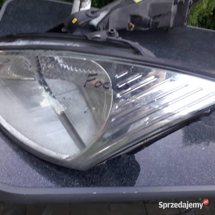 FORD FOCUS LAMPA PRZEDNIA LEWA 9422
