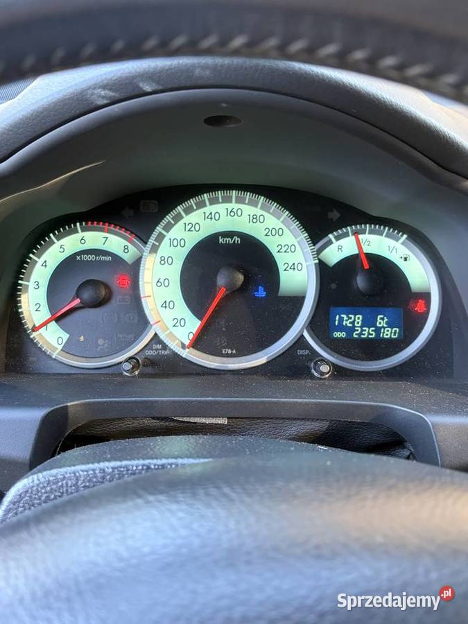 Toyota Verso 7 osobowa 18 Benzyna 126KM Corolla Verso Grabiny
