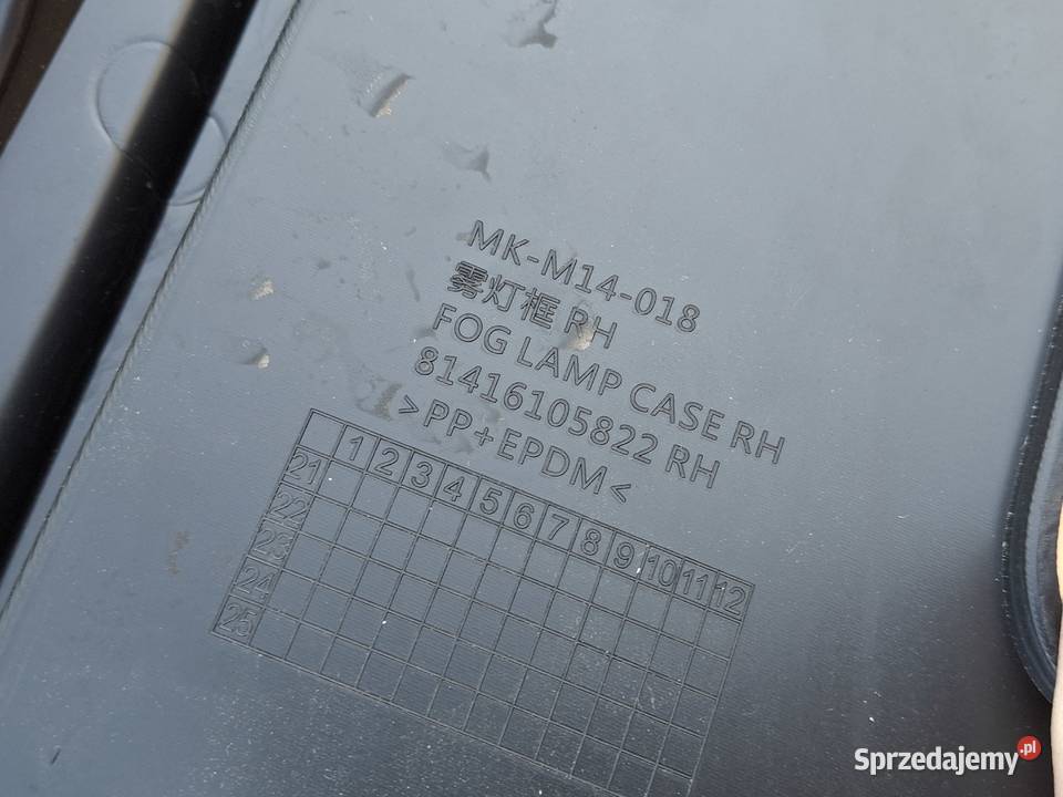 MAN TGX TG3 ZDERZAK PRAWY OKULAR HALOGENU Bieleń