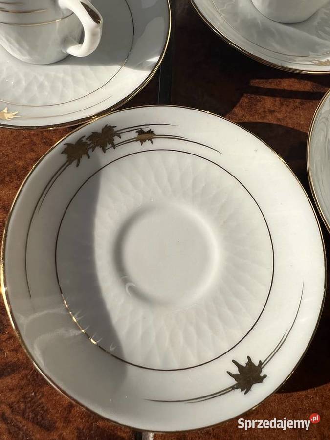 Filiżanki biała porcelana chińska złocona