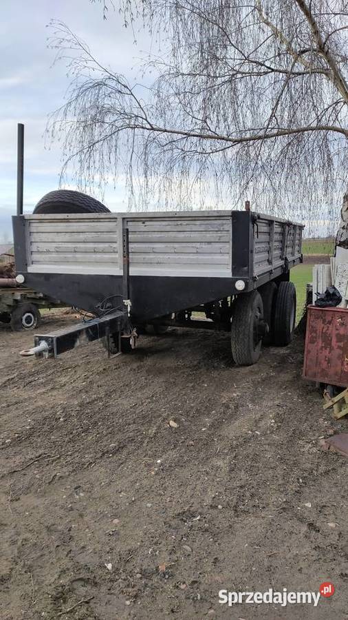 Przyczepka Przyczepa na bliźniakach szczelna na nieuszkodzony łódzkie Sieradz sprzedam