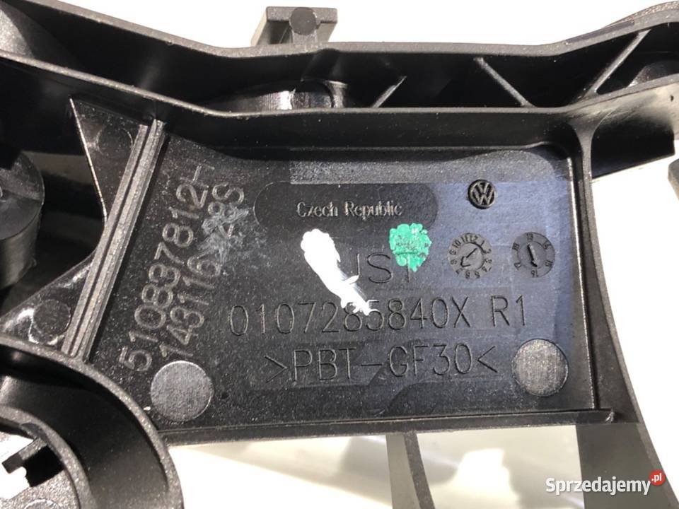 KLAMKA ZEWNĘTRZNA PRAWY PRZÓD VW PASSAT B8 Kombi osobowe