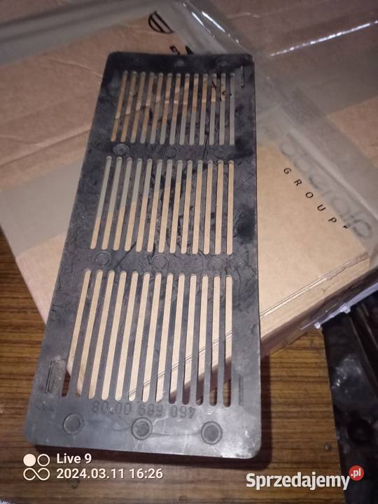 Mercedes g klasa 460 kratka konsoli na glosnik Kocmyrzów