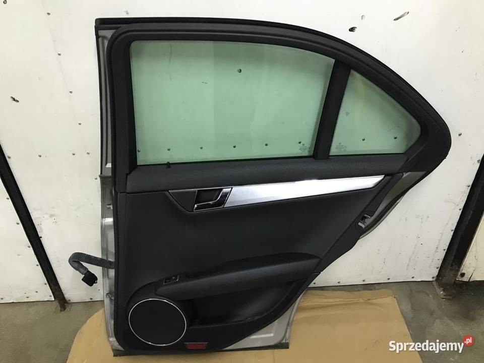 Boczek tapicerka lewy przód i tył Mercedes W204 Rąty