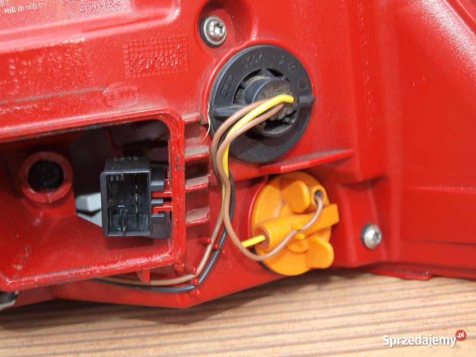 VW Passat B7 Kombi lampa lewa tył Led 2011 2014r Kalisz