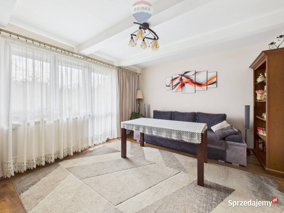 DOM WOLNOSTOJĄCY KOKOTÓW GMINA WIELICZKA asfalt