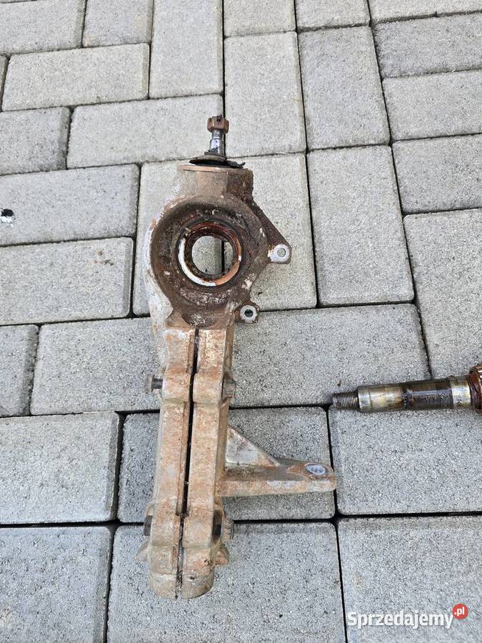Zwrotnica lewa przednia linhai 2x4 4x4 przód