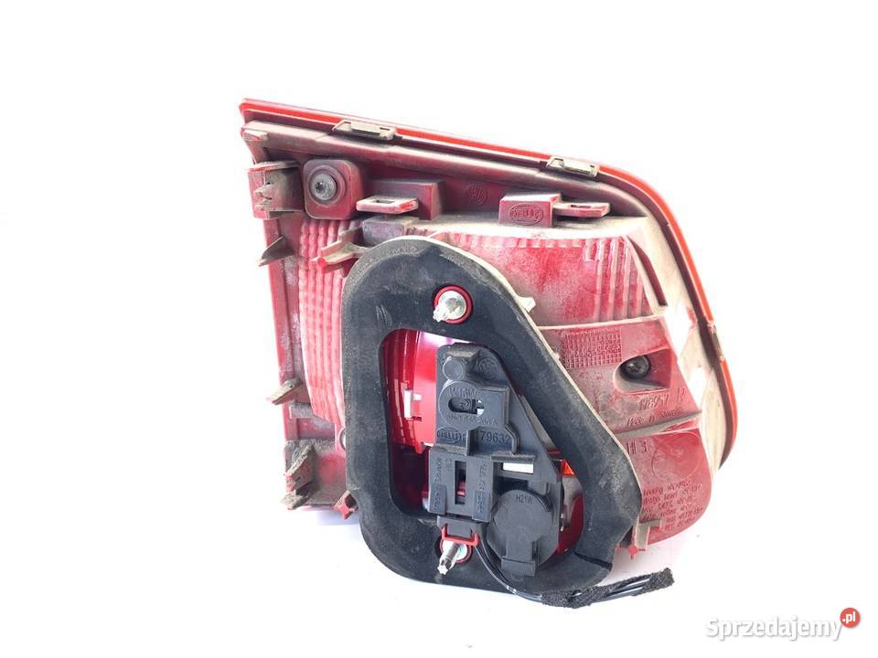 LAMPA TYŁ PRAWA WEWNĘTRZNA VW TIGUAN SUV 0718